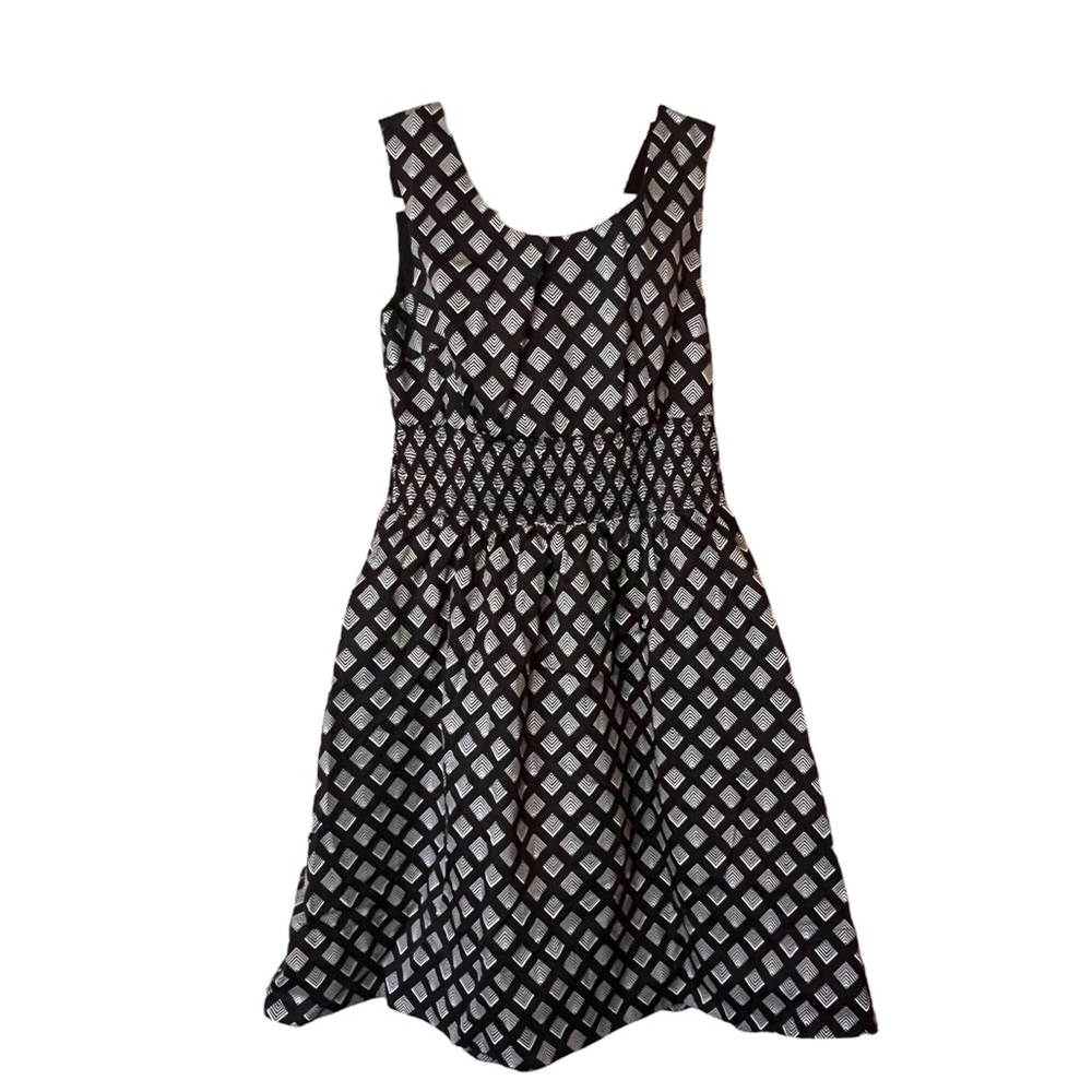 White House Black Market Fit and Flare Dress (Size 4).